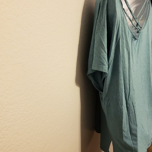 Sharp Active top - Picture 6 of 8